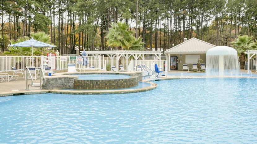 HOLIDAY INN® CLUB VACATIONS VILLAGES RESORT AT LAKE PALESTINE - Flint ...